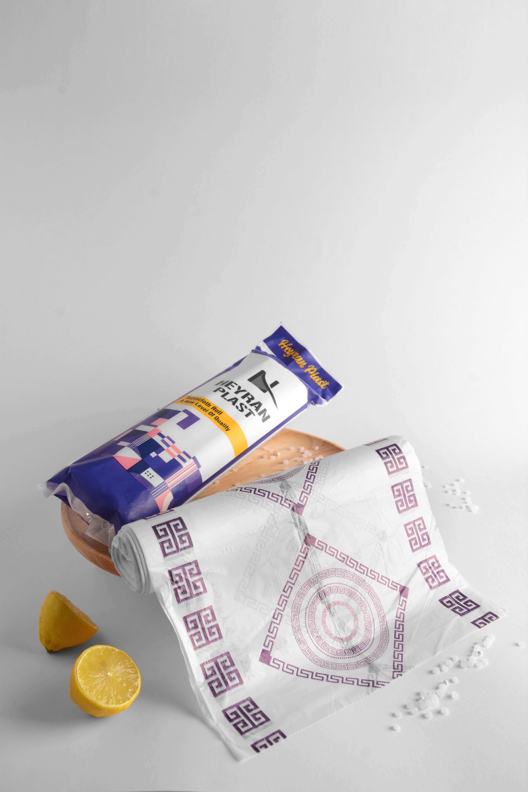 Printed disposable tablecloth - Image 2